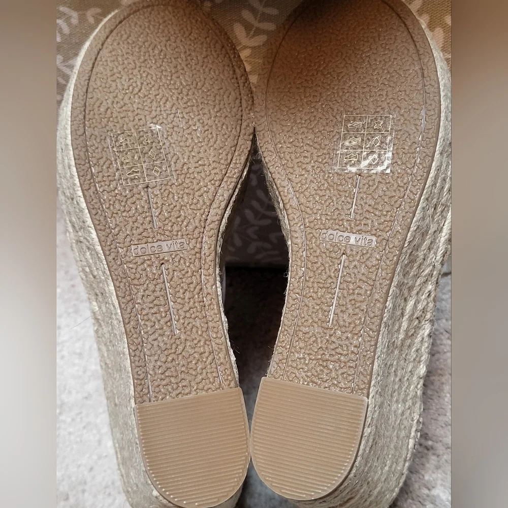 Dolce Vita Tan Suede Shayla Espadrille Wedge Sandals - Size 8.5M
